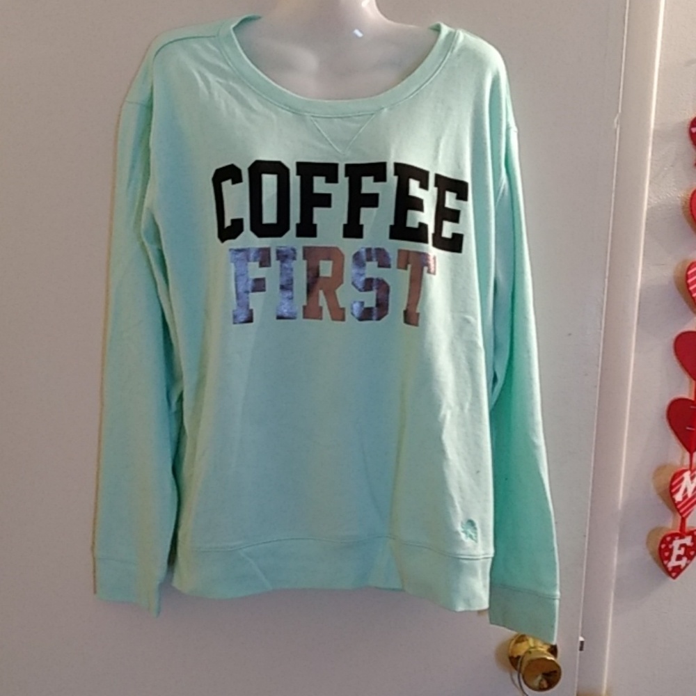 Express Coffee First Lounge Outfit EUC